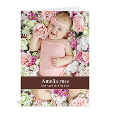 Tarjeta personalizada con fotografías de bebés en color chocolate. Doblado Retrato 5x7