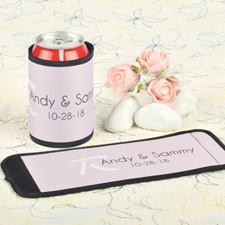 Envoltura personalizada de boda rosa para botellas y latas. 