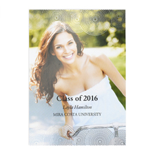Tarjeta personalizada de graduación con foil plateado y fotografía
