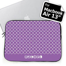 Manga MacBook Air 13 con nombre personalizado Quatrefoil color lavanda