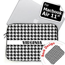 Manga de MacBook Air 11 con nombre personalizado patrón pata de gallo color negro.