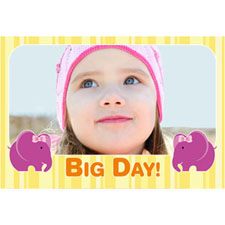 Tarjeta animada personalizable de niña con elefantes. (10,16cm x 15,24cm)