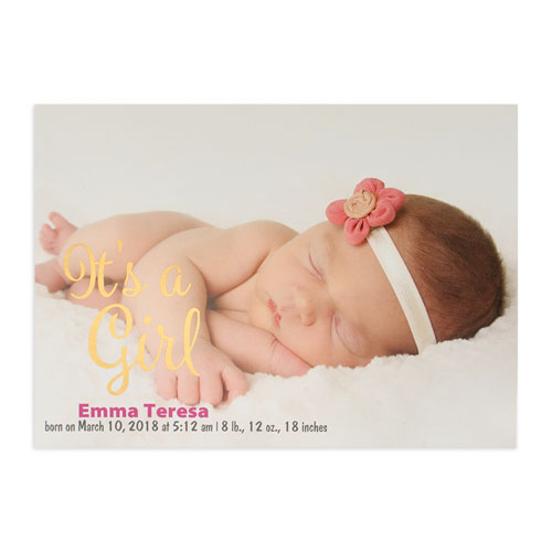 Tarjeta personalizada de anuncio de nacimiento  con fotografía de niña con foil plateado