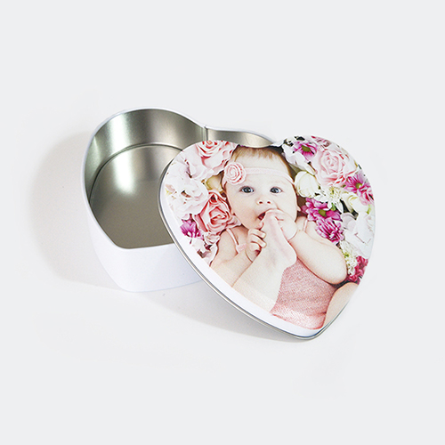 Caja de hojalata de diseño personalizado en forma de corazón, pequeña