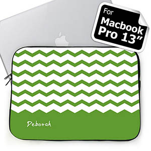Manga de Chevron verde para MacBook Pro 13 con nombre personalizado